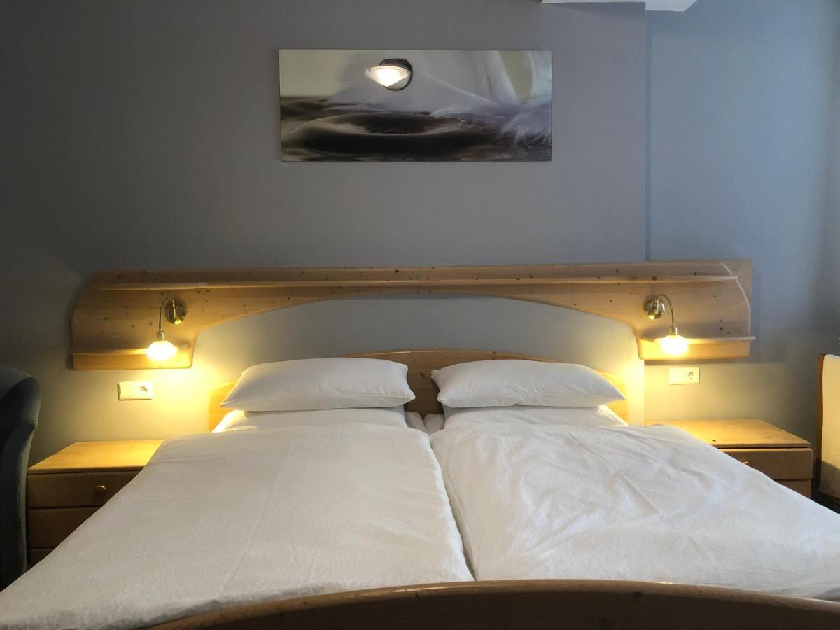 Hotel Hellweger Campo Tures Esterno foto