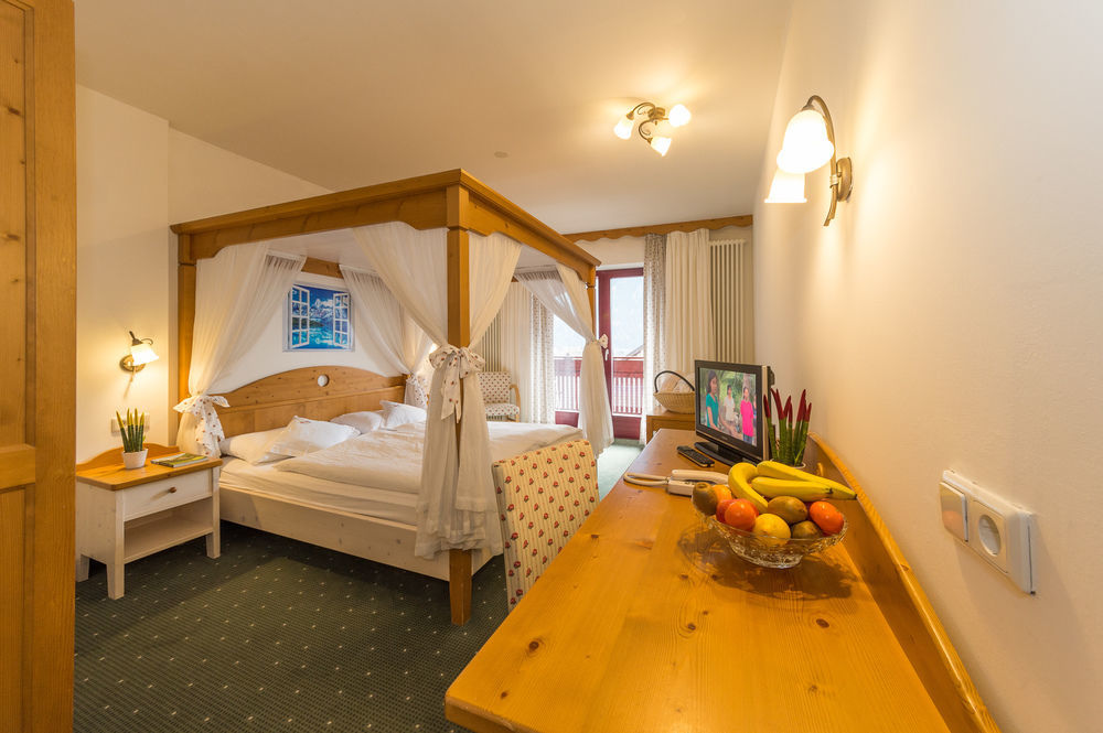 Hotel Hellweger Campo Tures Esterno foto