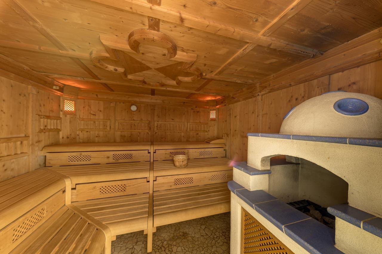 Hotel Hellweger Campo Tures Esterno foto