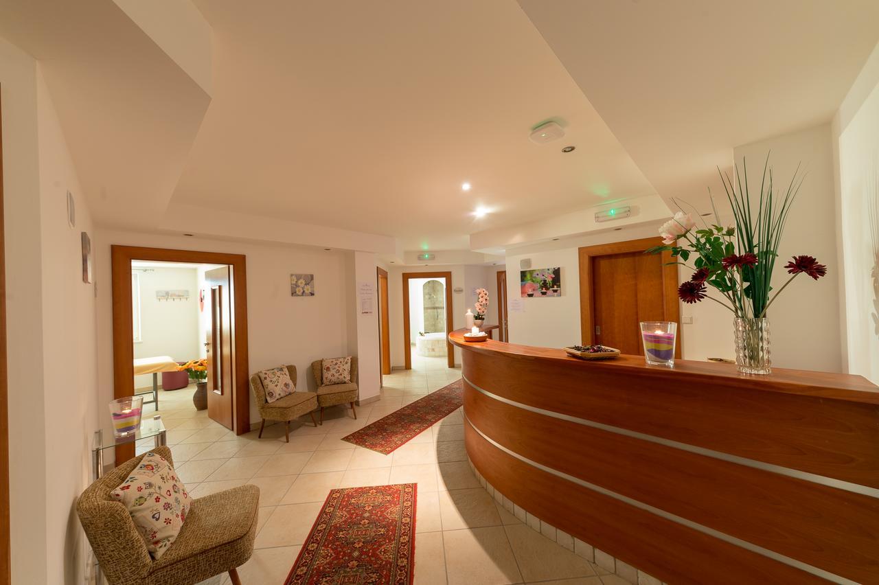 Hotel Hellweger Campo Tures Esterno foto