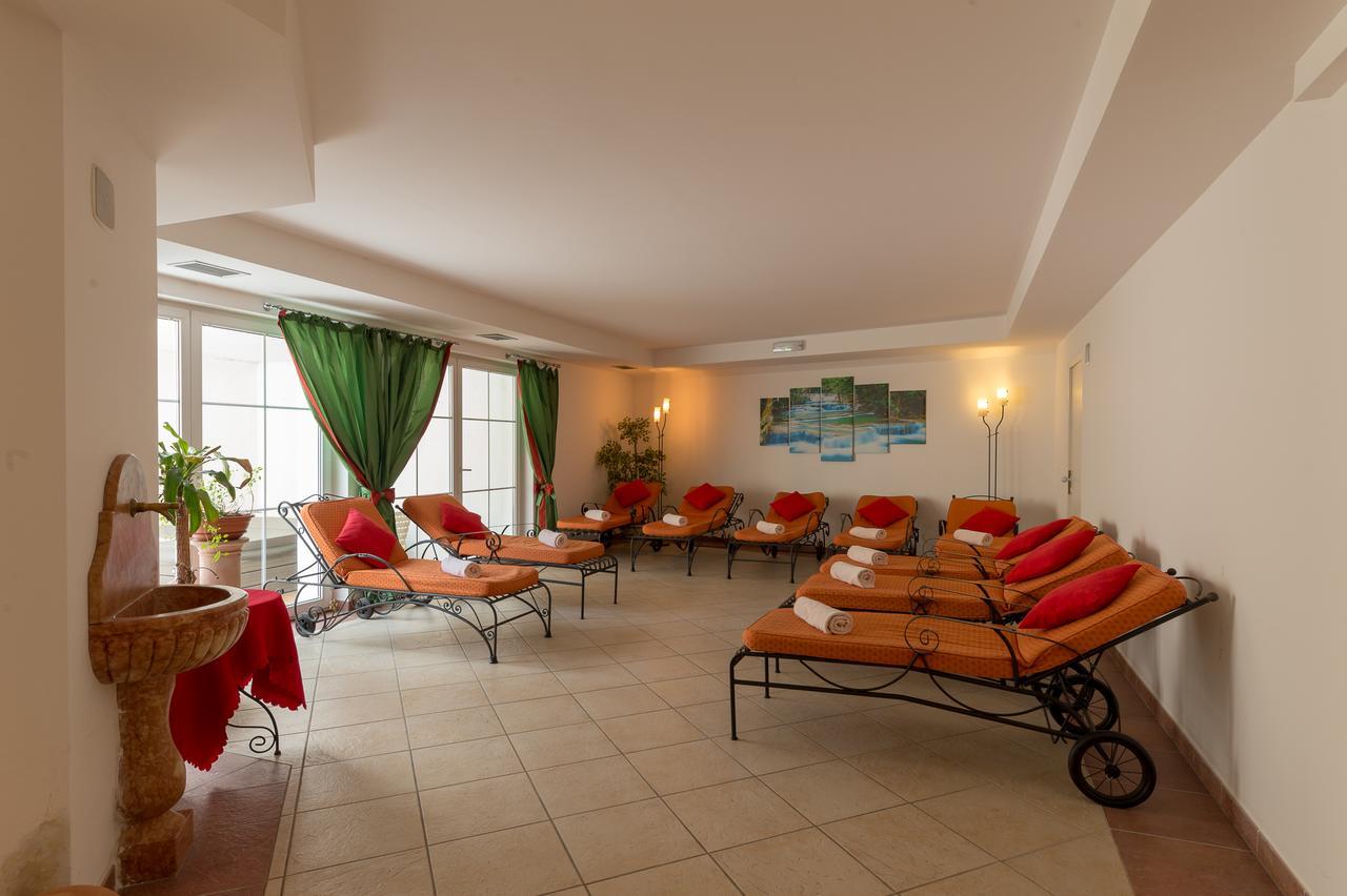 Hotel Hellweger Campo Tures Esterno foto